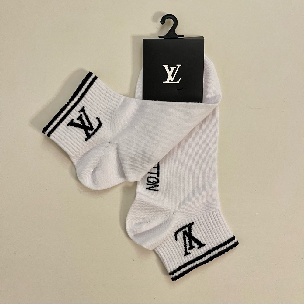 Premium Athletic Ankle Socks - White & Black Striped - Picture 3 of 5